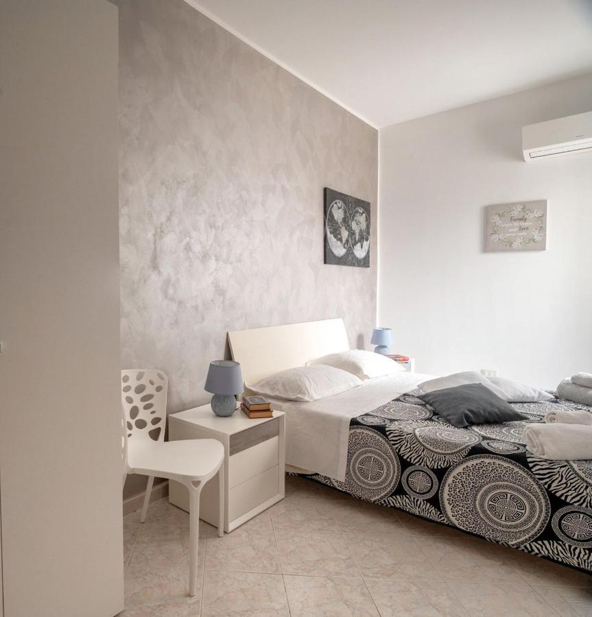 A Casa Tua Affitti Brevi Bed and Breakfast Noto Exteriör bild