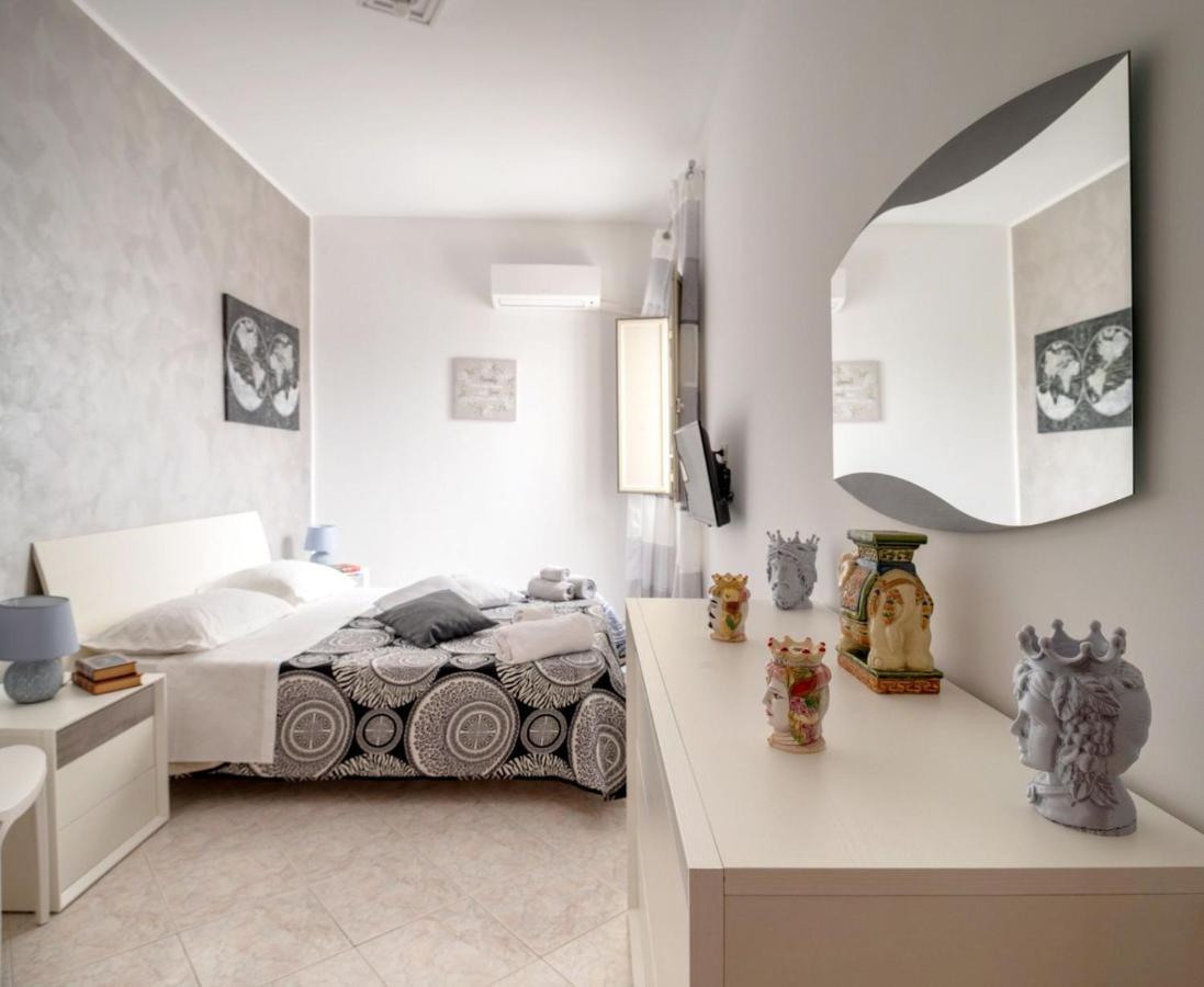 A Casa Tua Affitti Brevi Bed and Breakfast Noto Exteriör bild